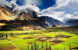 Hunza Valley photography tour Karakoram landscape Pakistan
